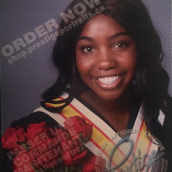 Meet your Posher, Julia - Picture 1 of 1